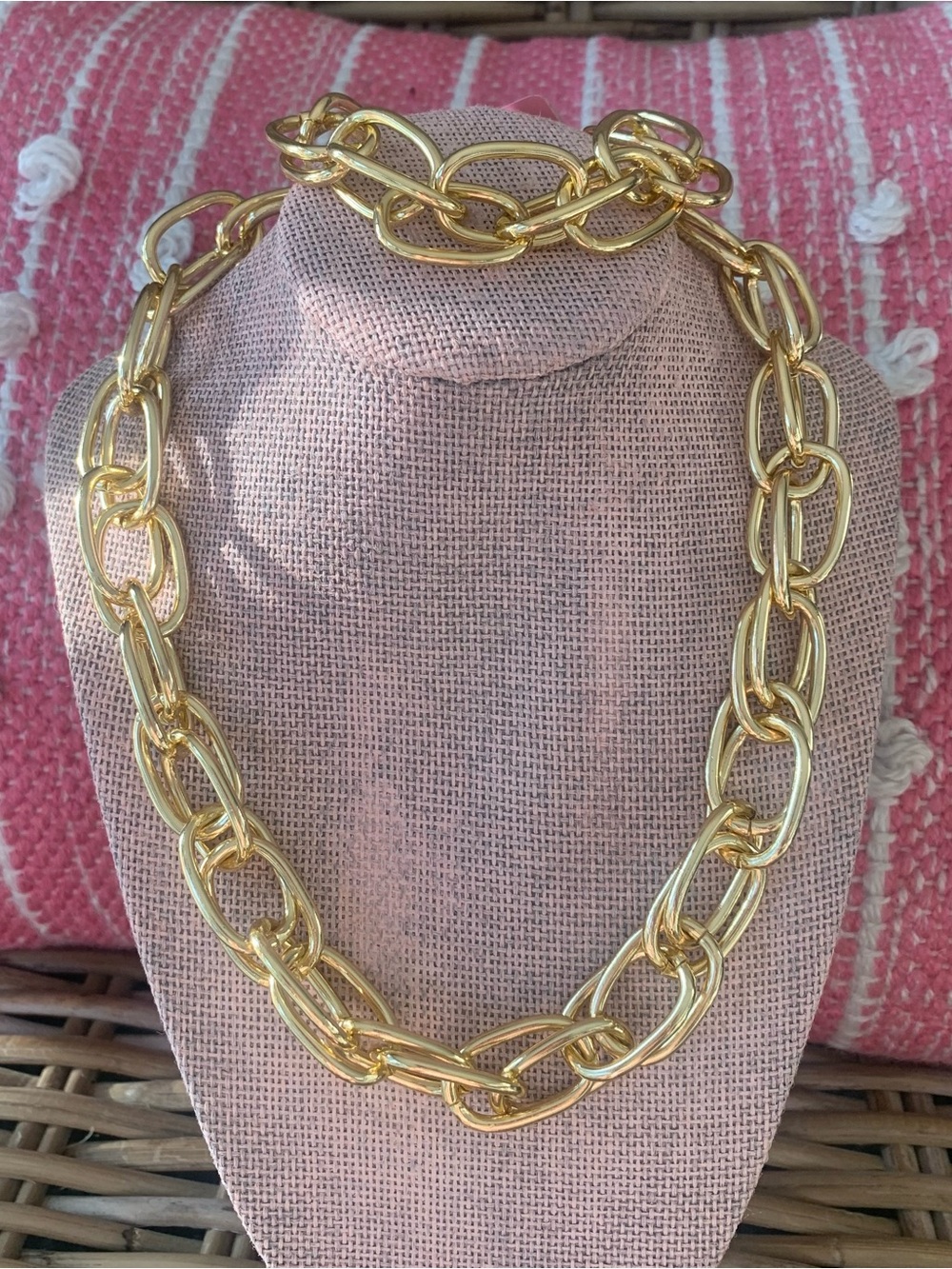 New!! Gold Chain Link Necklace and Bracelet set!